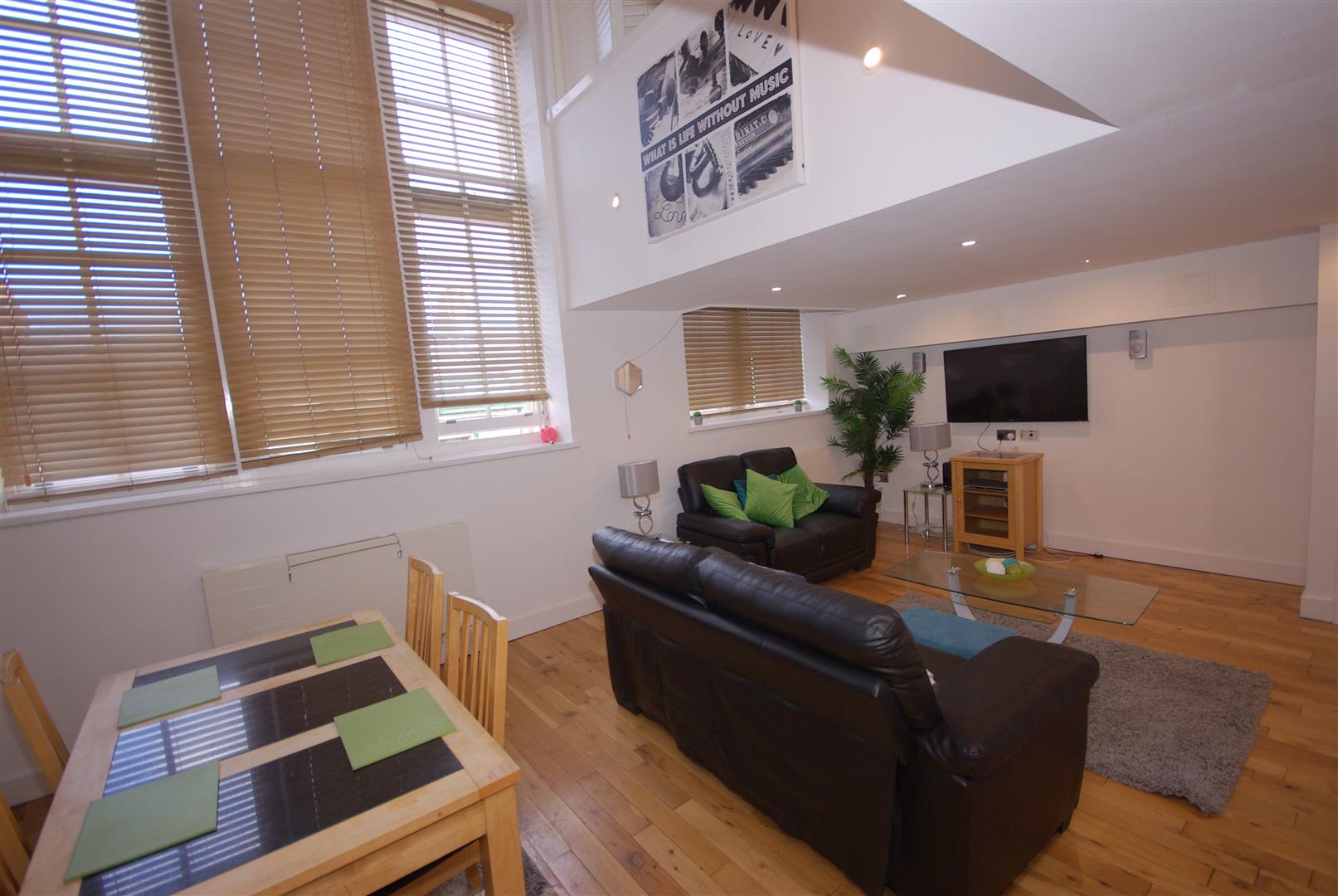 Open Plan Living Room/ Kitchen
